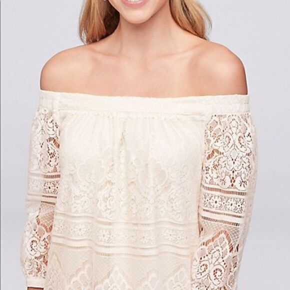 NWT David’s bridal speechless
Off-the-Shoulder 3/4-Sleeve Lace Shift Dr… - Picture 3 of 15